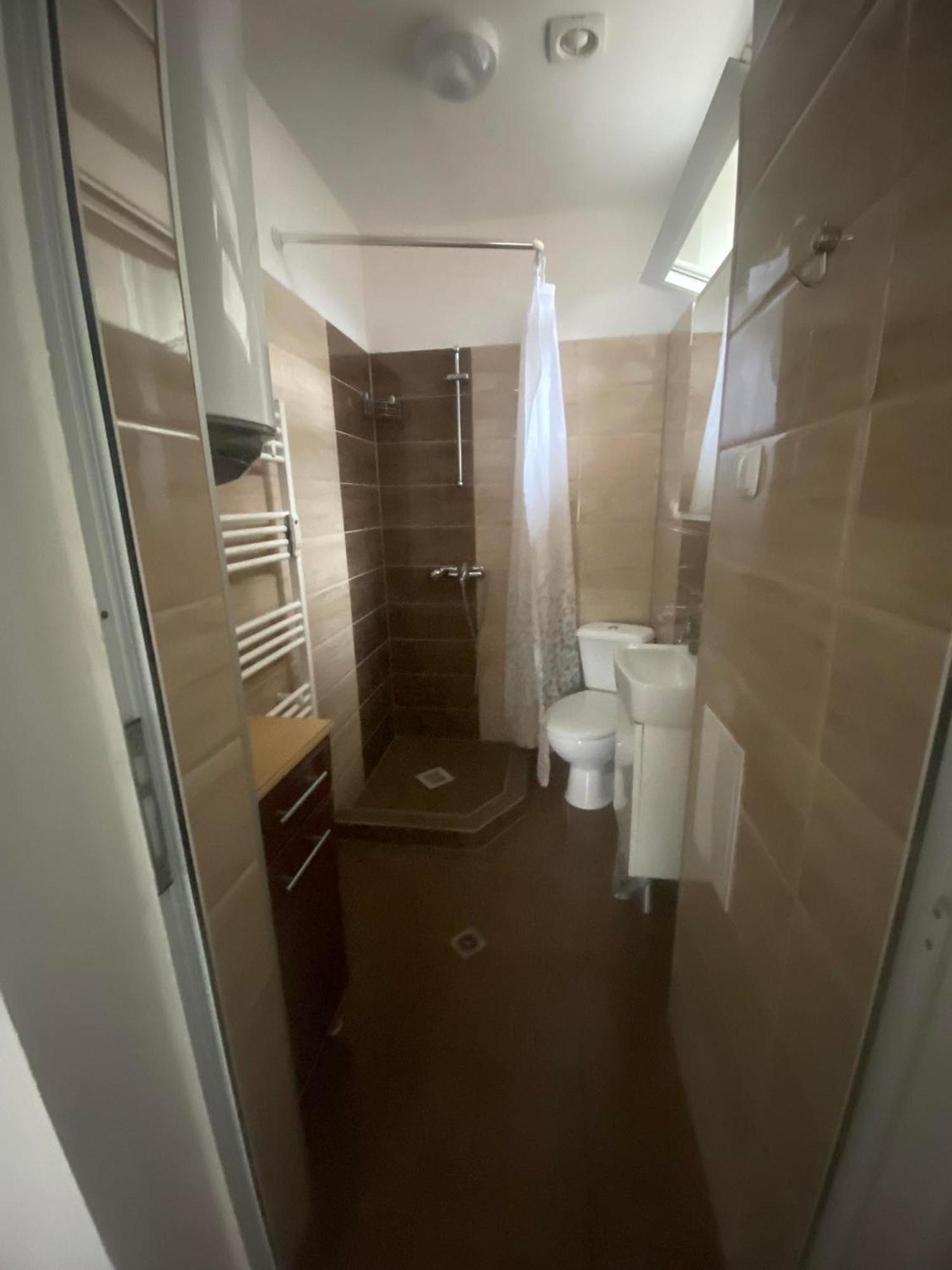Apartment Nv ลูเธอร์ชตัดท์ ไอสเลเบน ภายนอก รูปภาพ